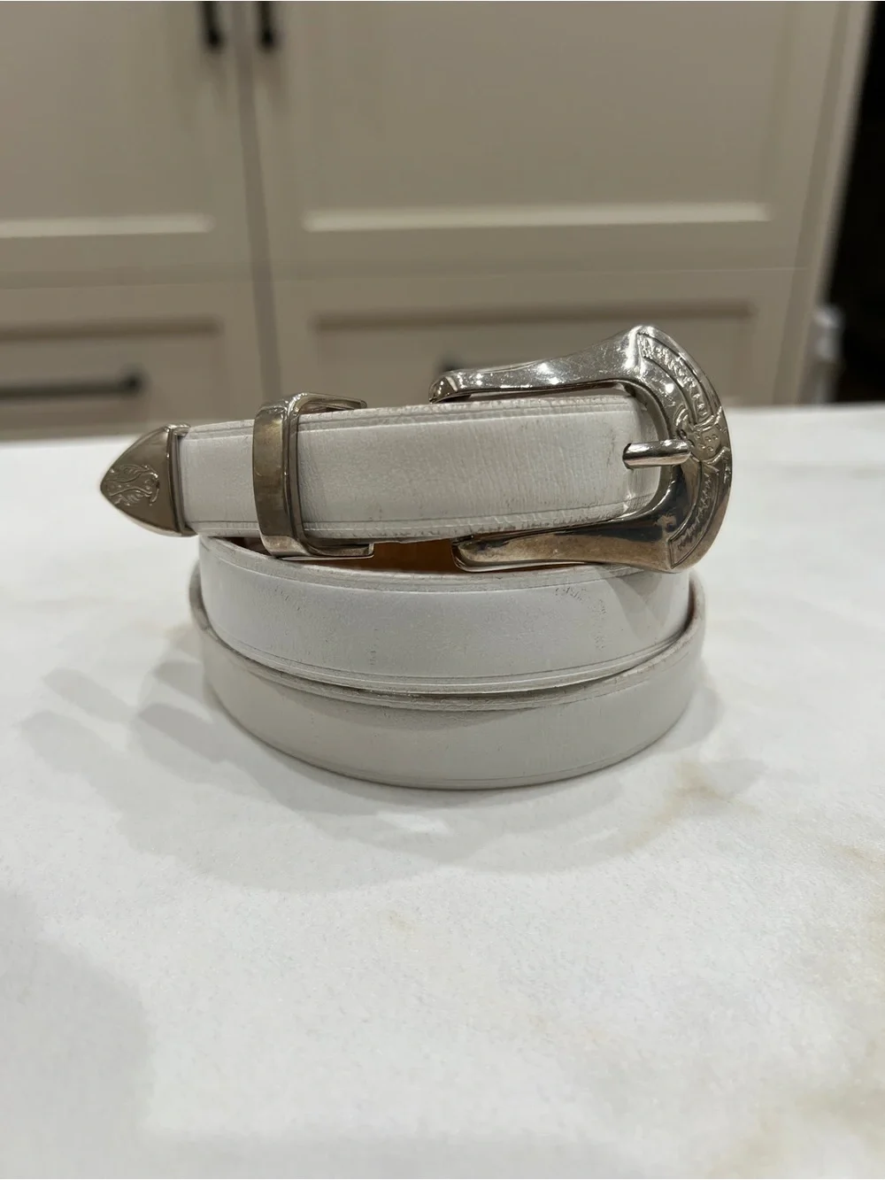 Vintage RITZ White Leather Belt with Silver Buckle - size S-M
